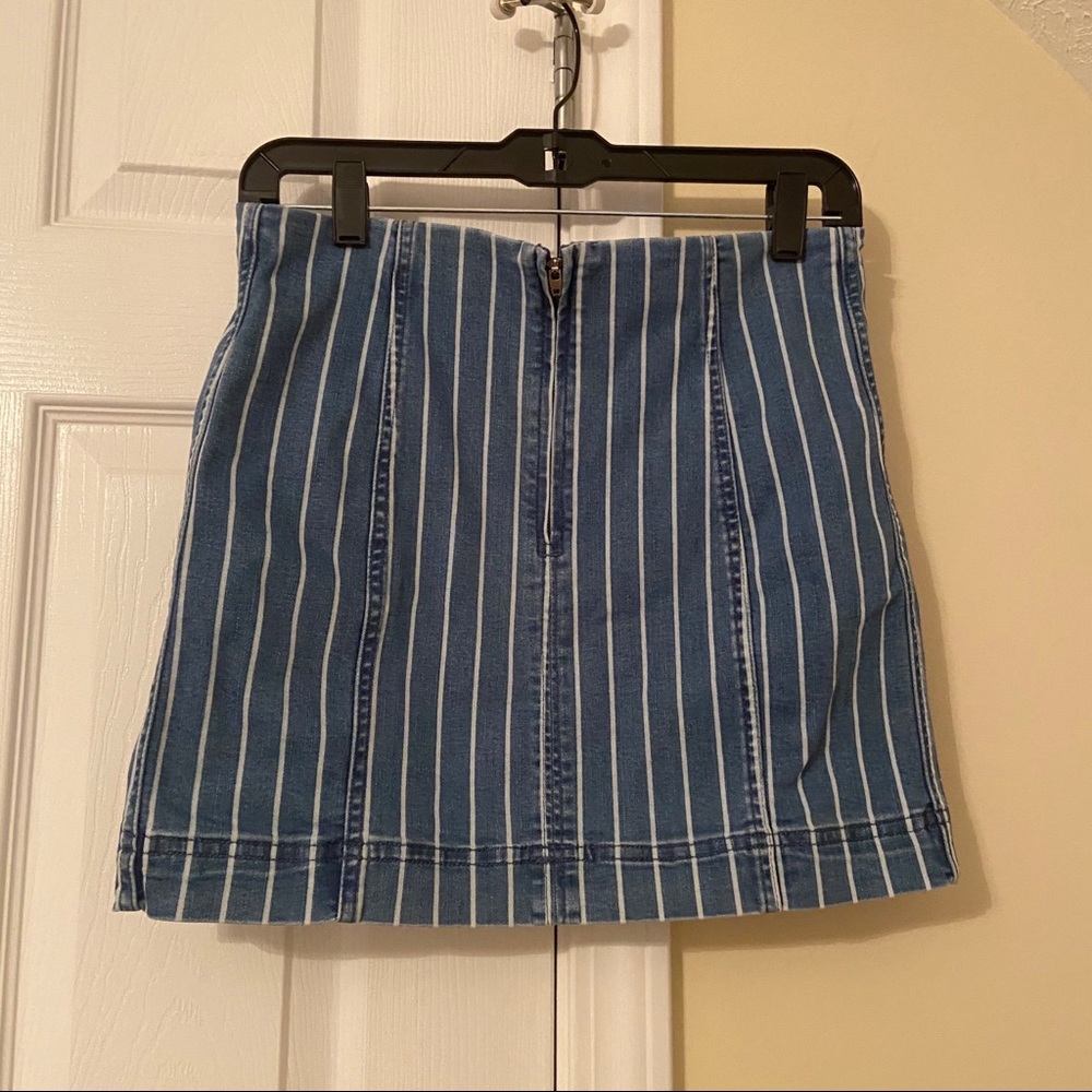 Jean skirt - Picture 2 of 2